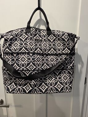 Vera Bradley Tote Lighten Up Expandable Travel Bag Black Concerto Geometric
